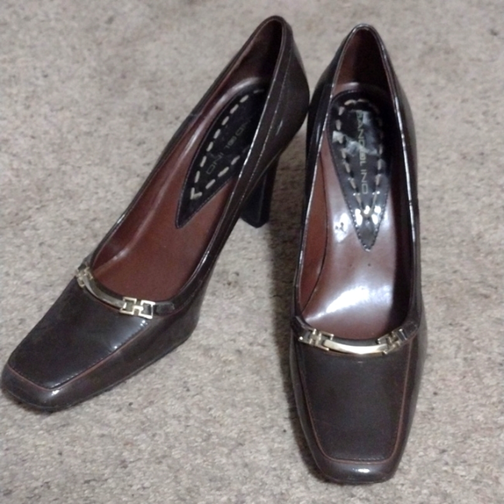 Bandolino High hill shoes size 8